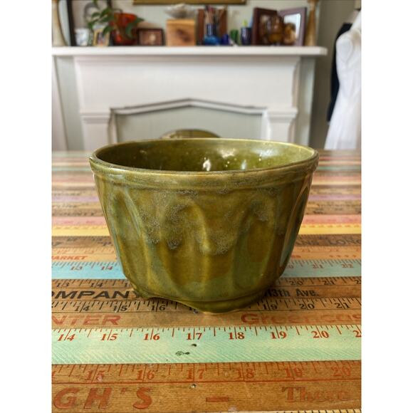 Vintage MCM Avocado Green Round Planter Glazed Ceramic Mid-Century Modern 50s - Picture 1 of 11